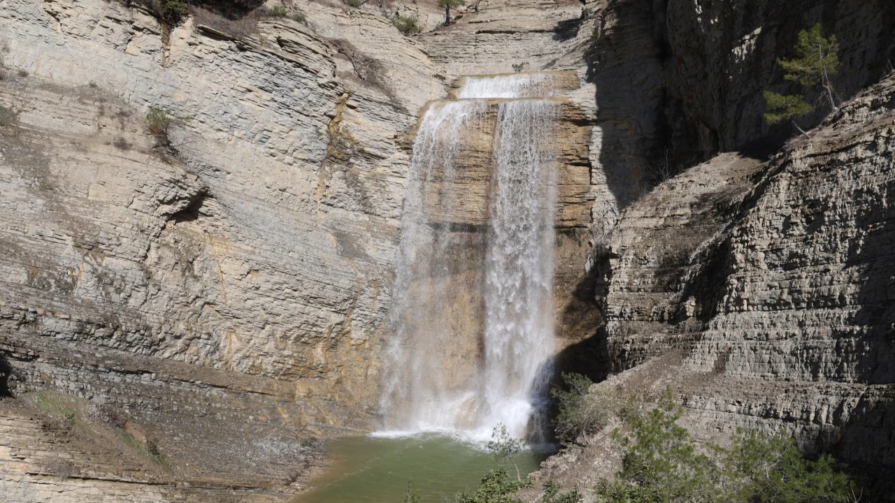 Yağışlarla yeniden çağladı, doğaseverlerin rotasına girdi