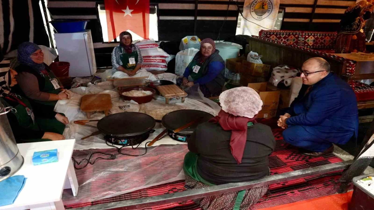 Yörüklerin Kıl çadırı kuruldu fuarın gözdesi oldu