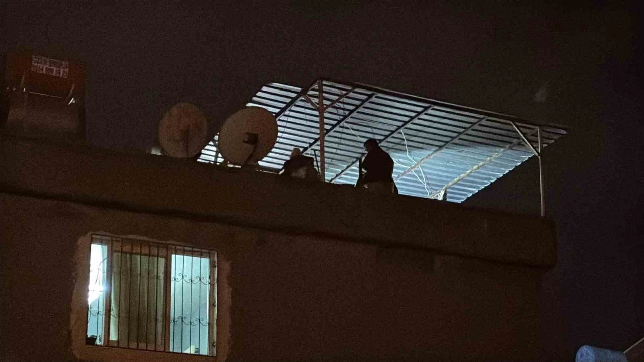 Adanada 3 katlı binada patlama: 2 ağır yaralı