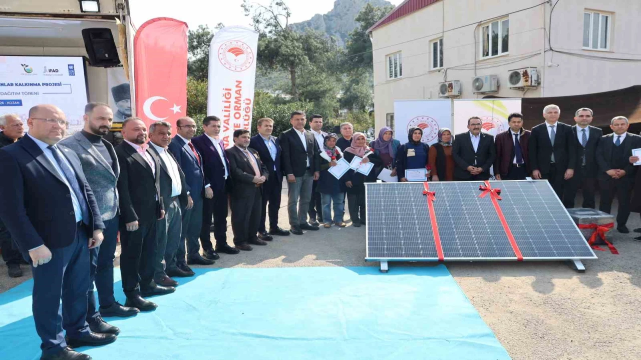 Adanada konargöçer kadınlara taşınabilir enerji desteği