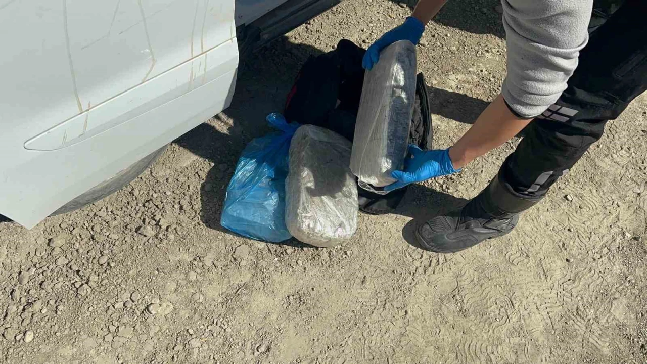 Adanada uyuşturucu ve silah operasyonu: 2 tutuklama