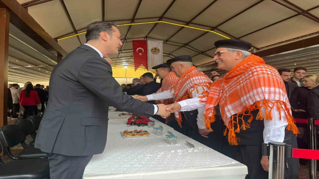 Alanyada protokol bayramlaştı