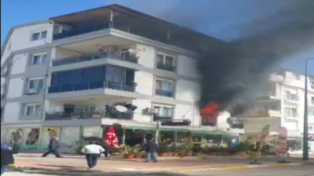 Antalyada 4 katlı binada yangın paniği: 2si çocuk 6 kişi dumandan etkilendi