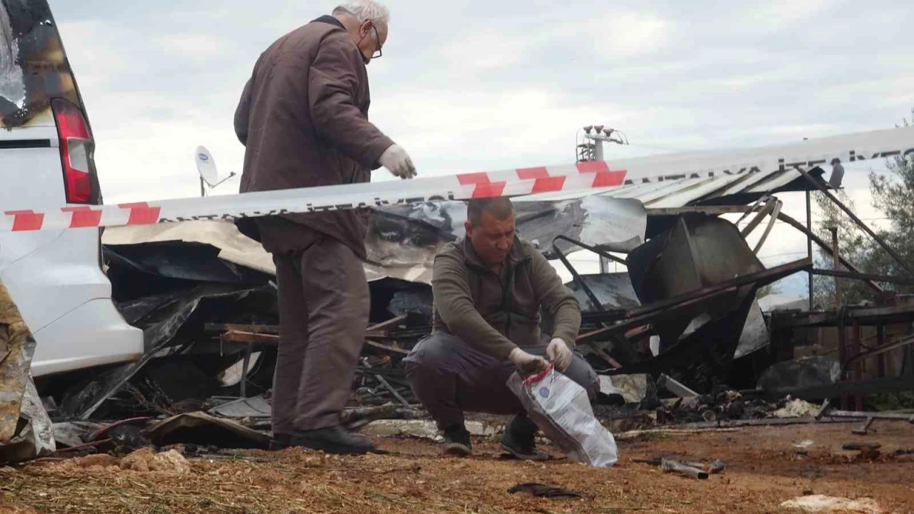Antalyada 5i çocuk 6 kişinin öldüğü yangında sera sahibi tutuklandı