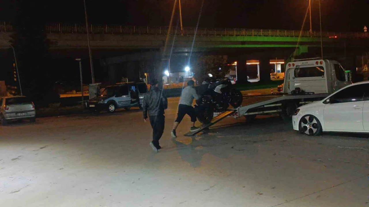 Antalyada plakasız ve abartı egzozlu motosiklete 62 bin TL ceza kesildi