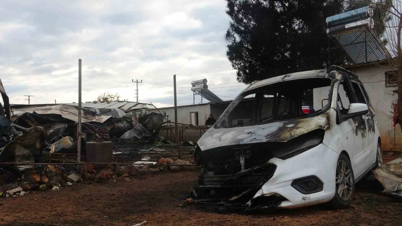 Antalyada yangın faciası sera işçisi anne ve 5 çocuğu hayatını kaybetti