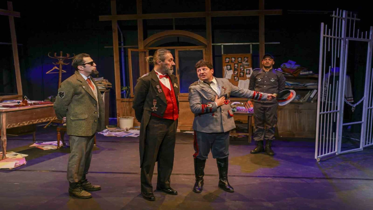 AŞT Dünya Tiyatro Gününü üç ayrı sahnede üç farklı oyunda kutladı