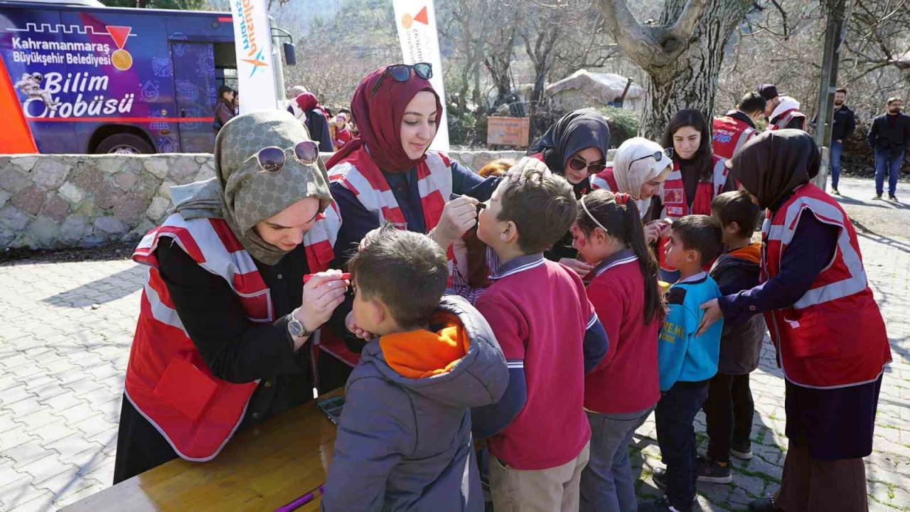 Büyükşehirden Sarıçukurda miniklere eğlence ve bilim dolu gün