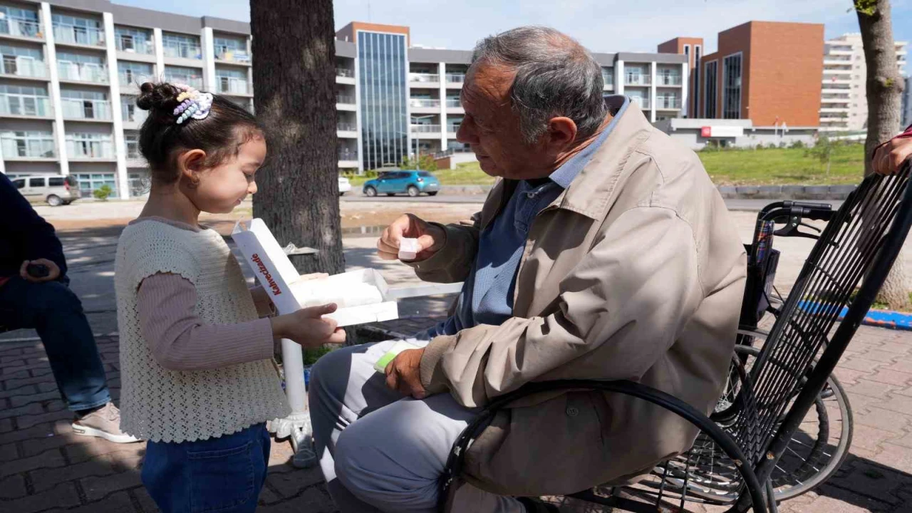 Çukurovada miniklerden yaşlılara anlamlı ziyaret
