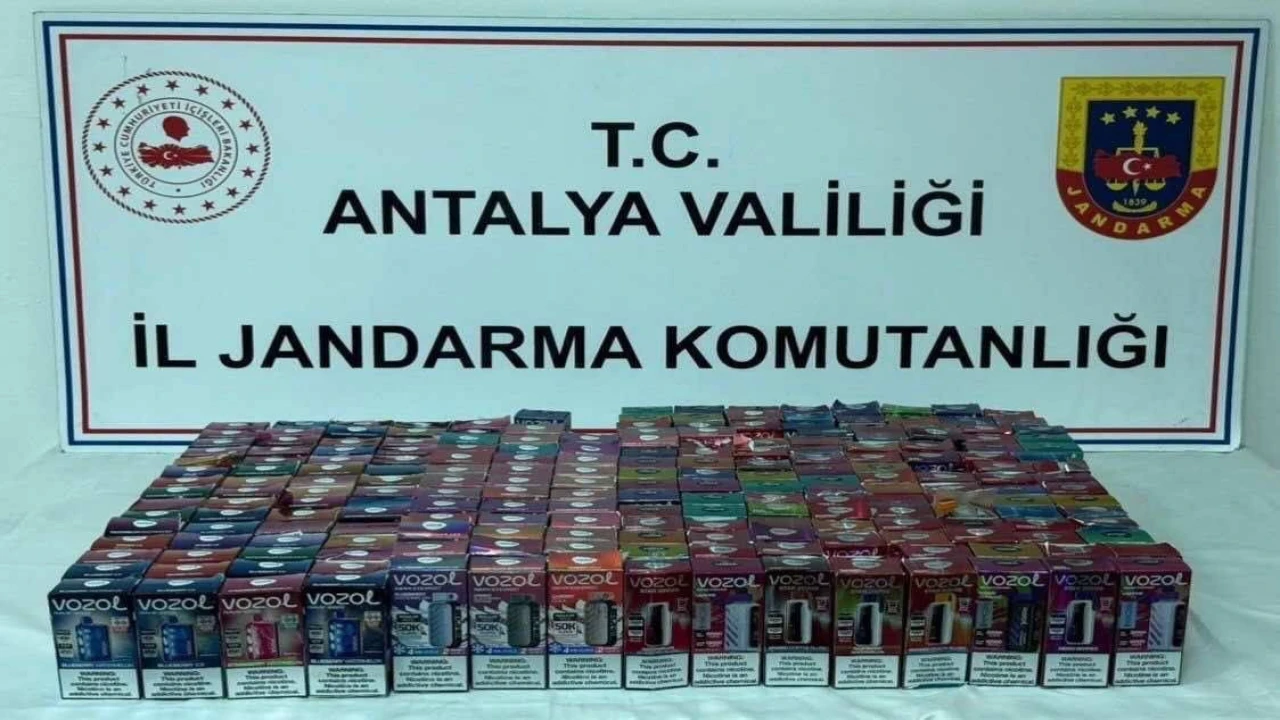Döşemealtında 314 adet kaçak elektronik sigara ele geçirildi