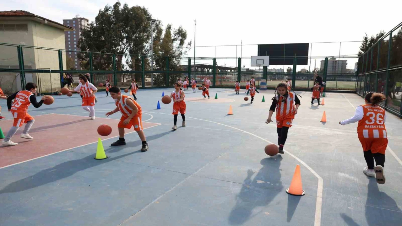 Geleceğin basketbolcuları Akdenizde yetişiyor