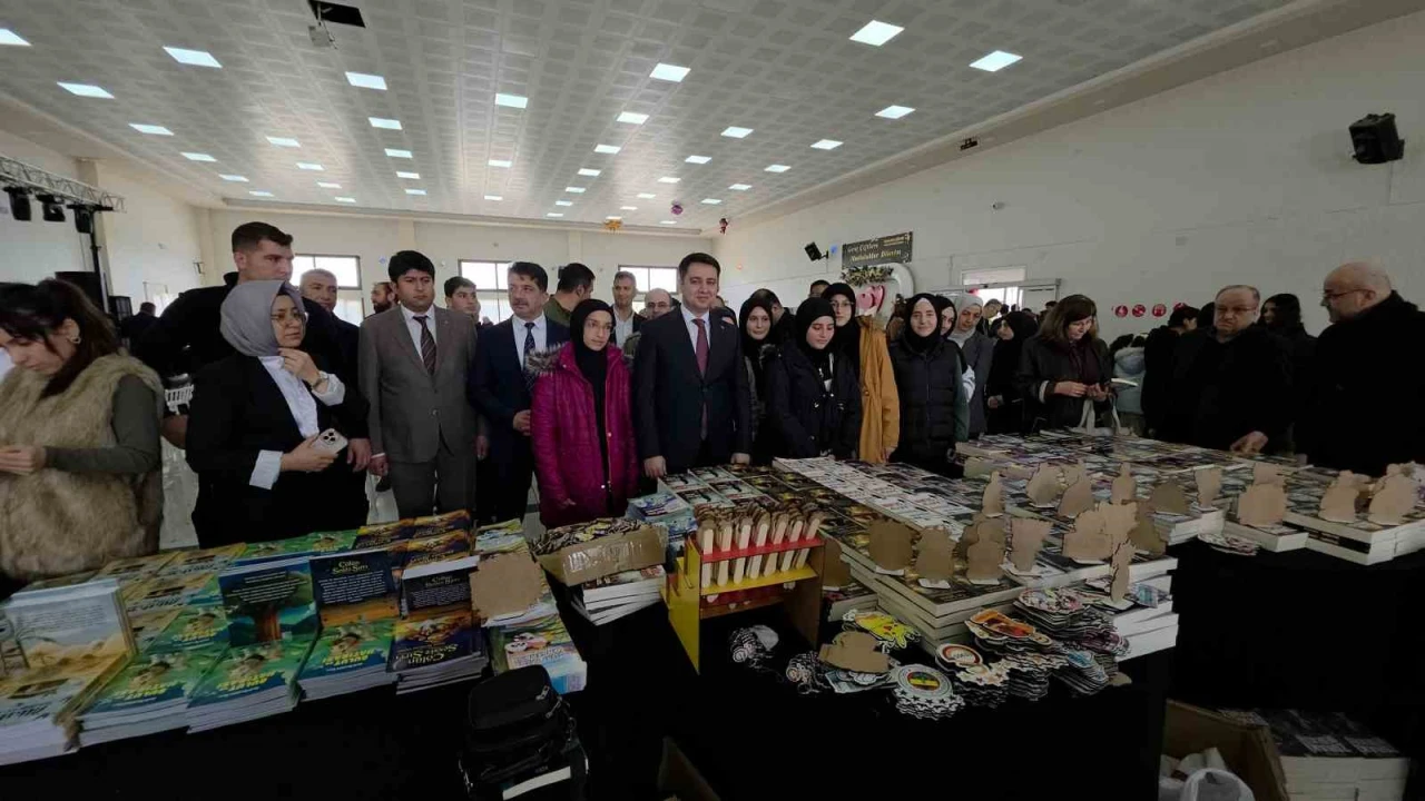 Hassada kitap şenliği