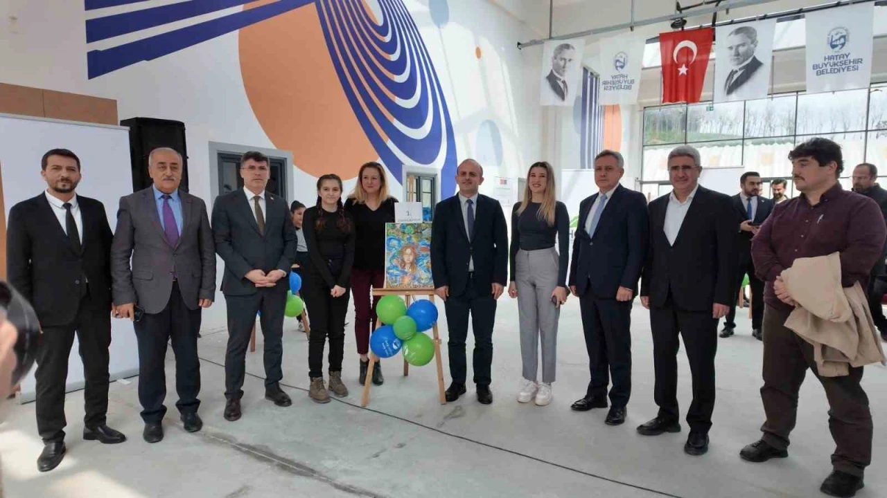 Hatayda küçük ressamlar tuvallerinde suyu anlattı