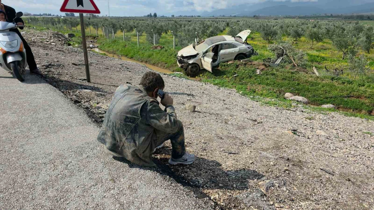 Hurdaya dönen araçtan burnu kanamadan çıkan doktor: Verilmiş sadakam varmış