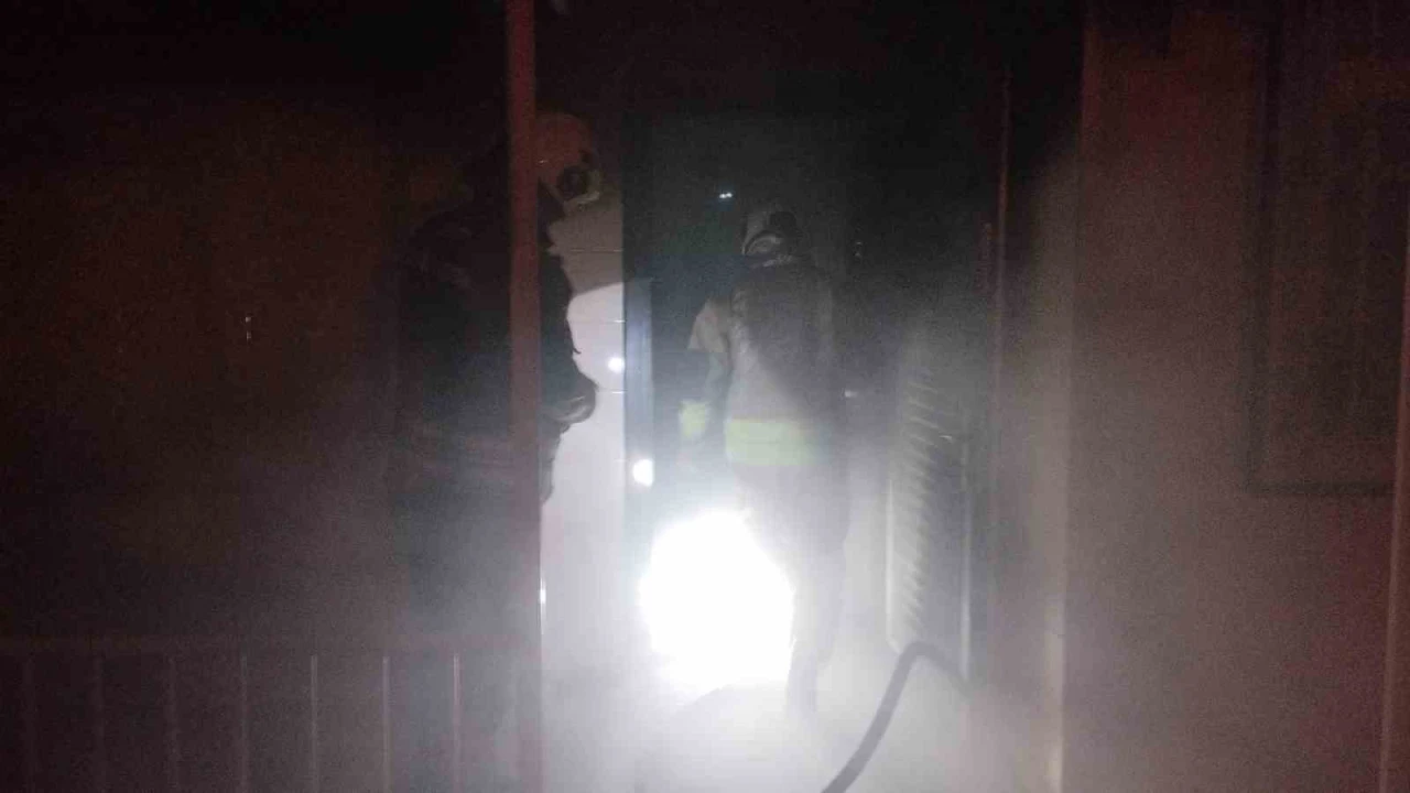 İskenderunda ev yangını