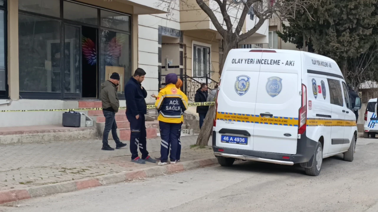 Kahramanmaraşta 1 kişi iş yerinde silahla vurulmuş halde bulundu