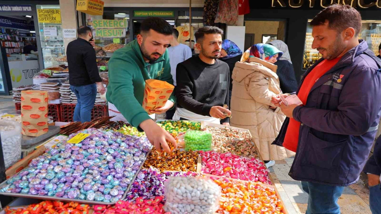 Kahramanmaraşta bayram öncesi yoğunluğu