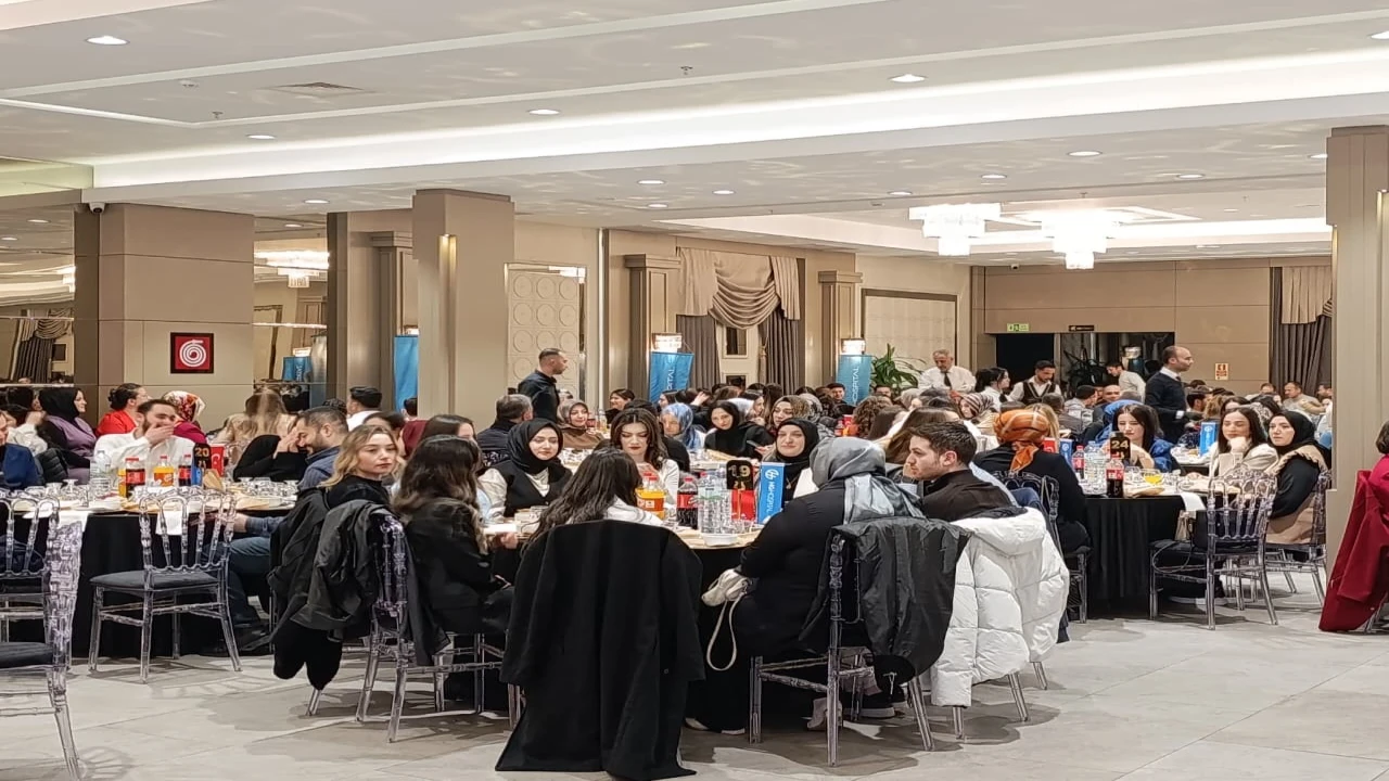 Kahramanmaraşta sağlık çalışanları iftarda buluştu