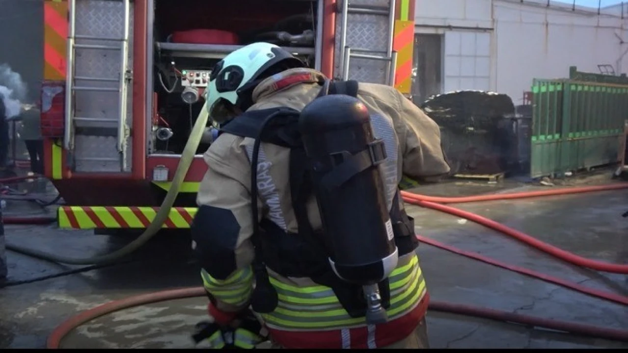 Kahramanmaraşta yangına müdahale eden itfaiye eri darbedildi