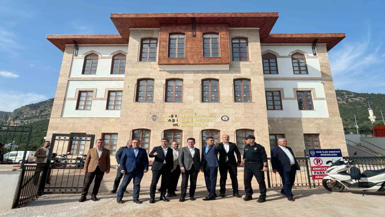 Kaşa modern hükümet konağı