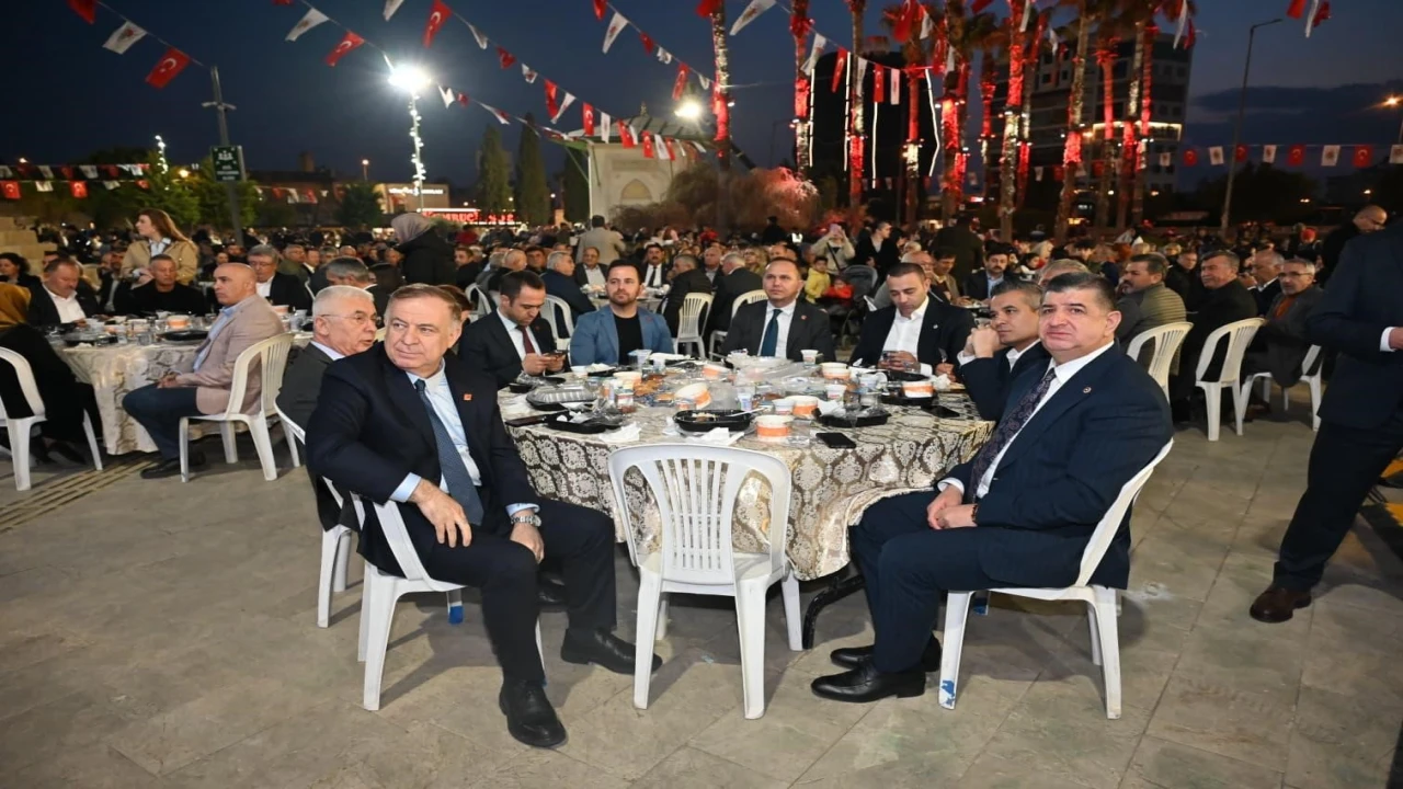 Kepezden Kadir Gecesinde 5 bin kişilik birlik sofrası