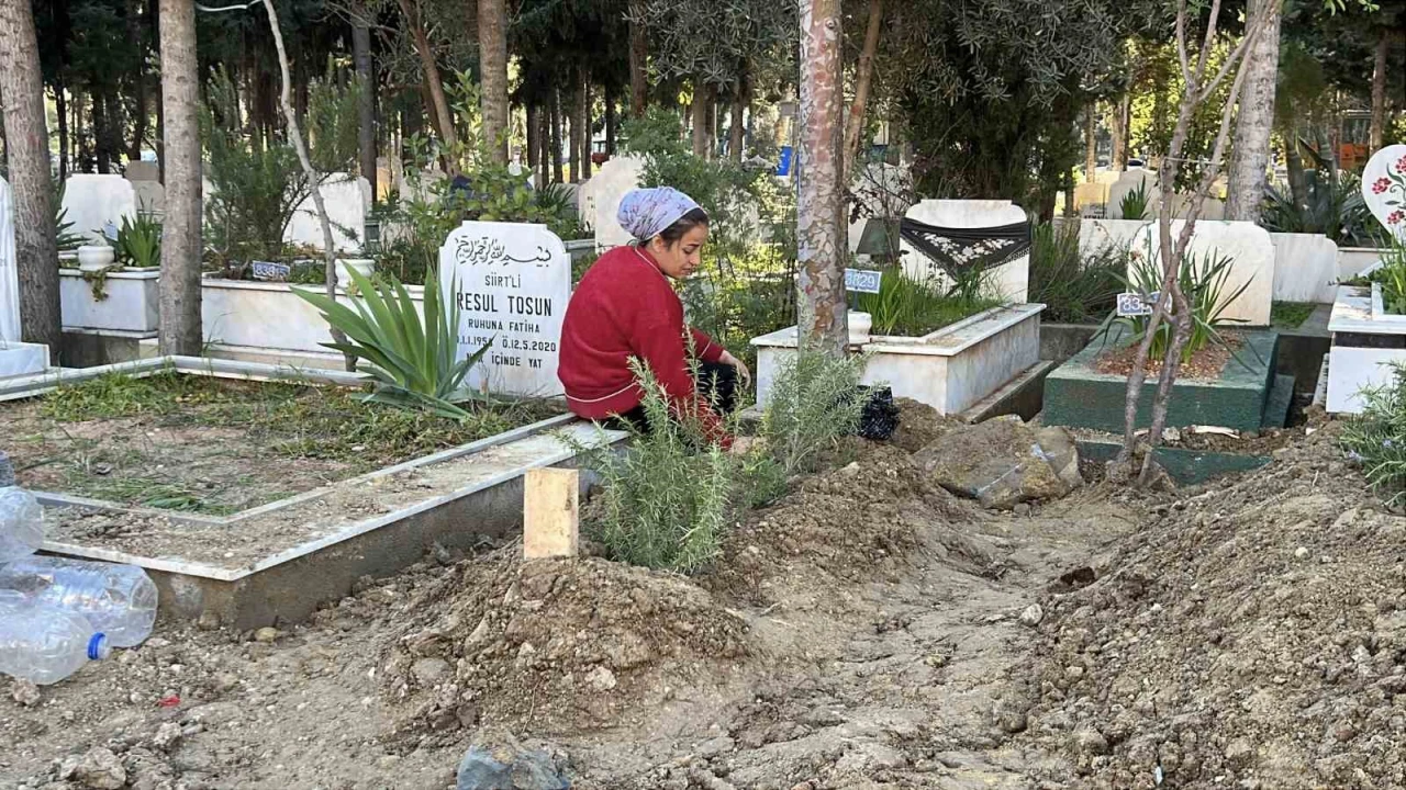 Kocası tarafından öldürülen kadın son yolculuğuna uğurlandı