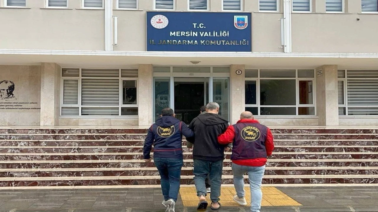 Mersinde 19 yıl hapis cezası bulunan şahıs jandarmadan kaçamadı