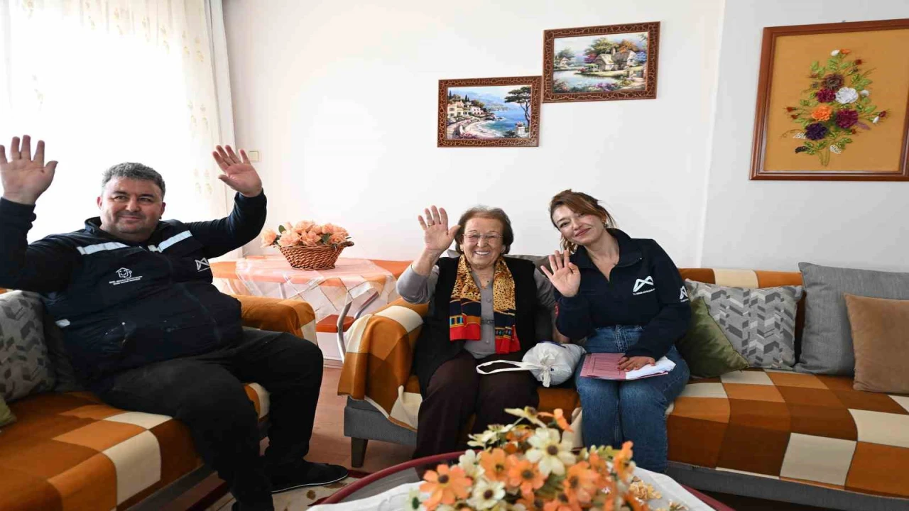 Mersinde yaşlılara evde bakım ve sosyal destek hizmeti