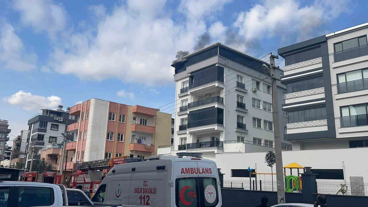 Osmaniyede çatı katında çıkan yangın söndürüldü