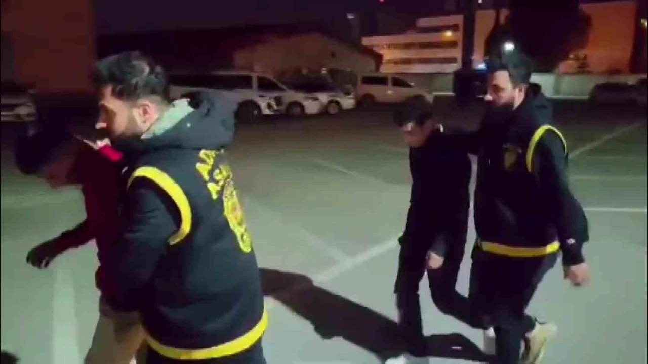 PVC ustasını öldüren 15 yaşındaki tetikçi ve motosikleti süren yaşıtı tutuklandı