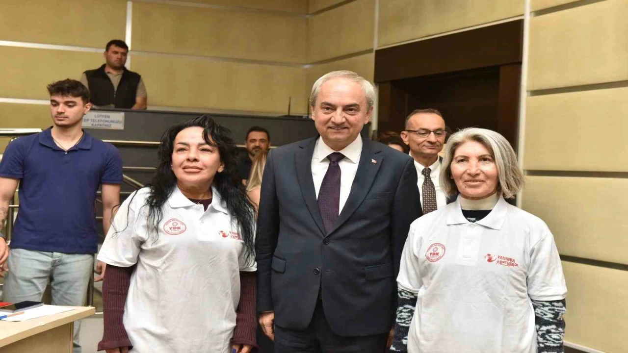 Tazelenme Üniversitesi bahar dönemi öğrencileri Kepez Belediyesinde gönüllü görev alacak