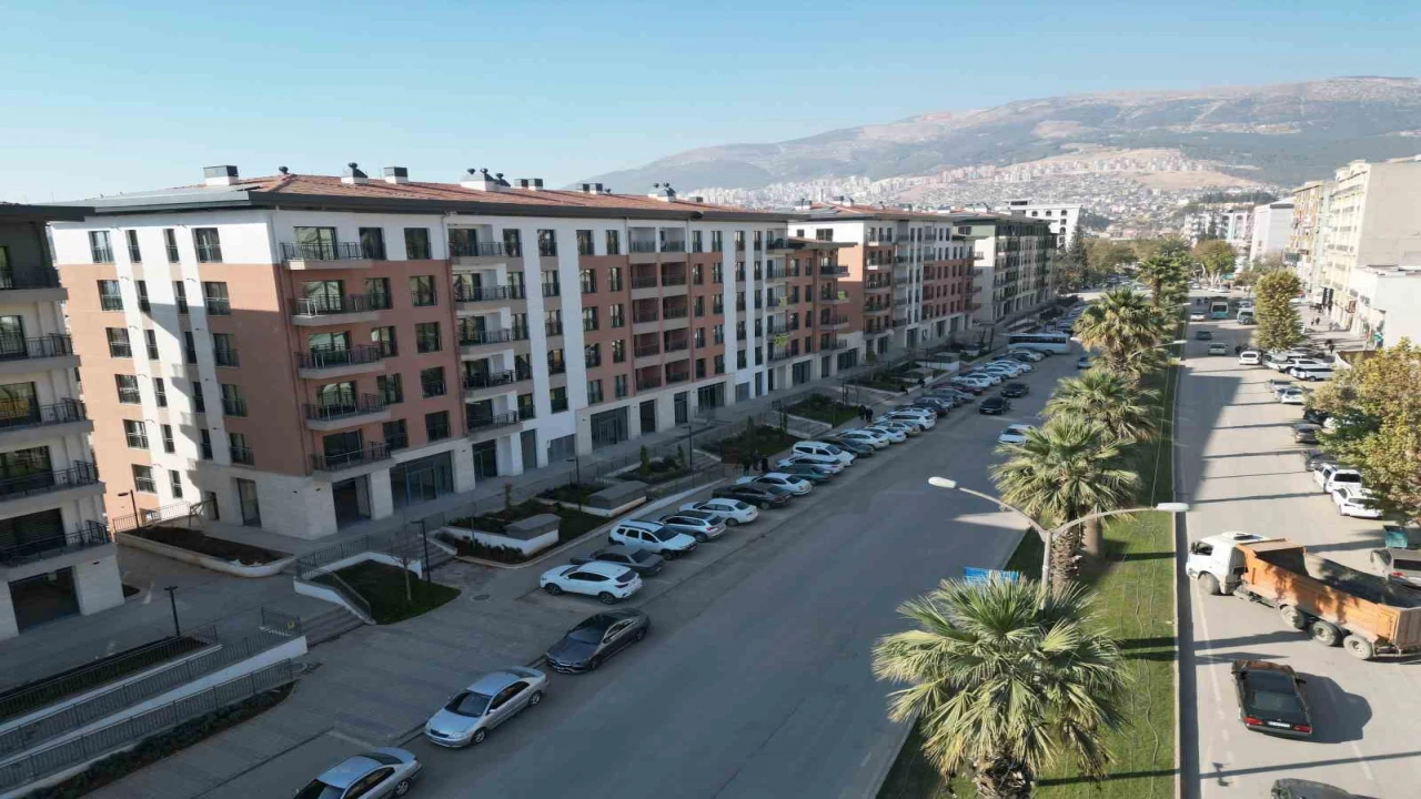 Trabzon Caddesinde hayat yeniden canlanıyor