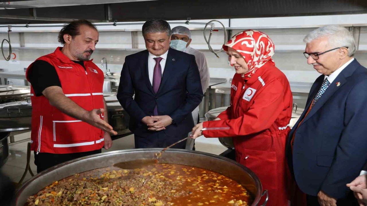 Türk Kızılay, Adanada aşevini hizmete açtı