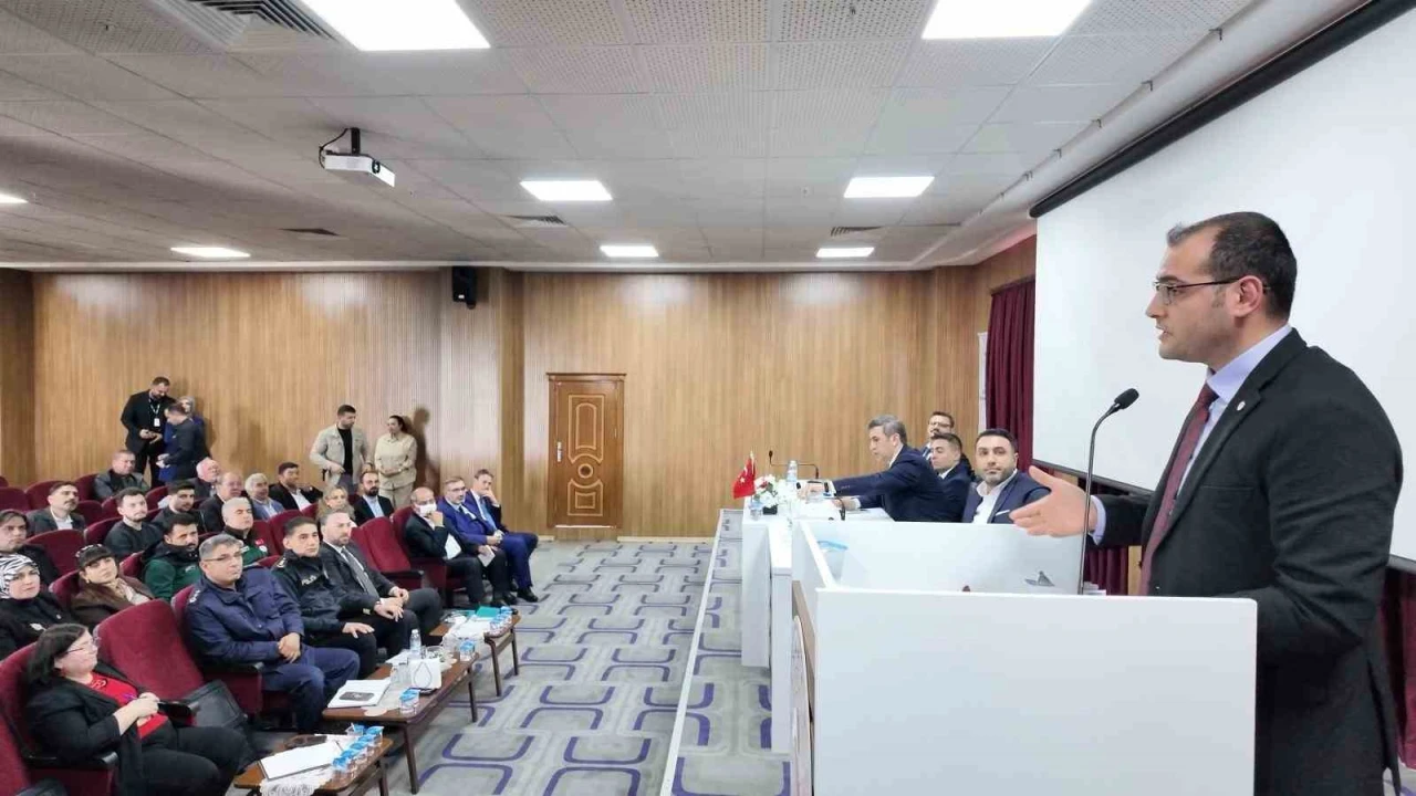 Yeşilay, Yüreğirde muhtarlarla buluştu