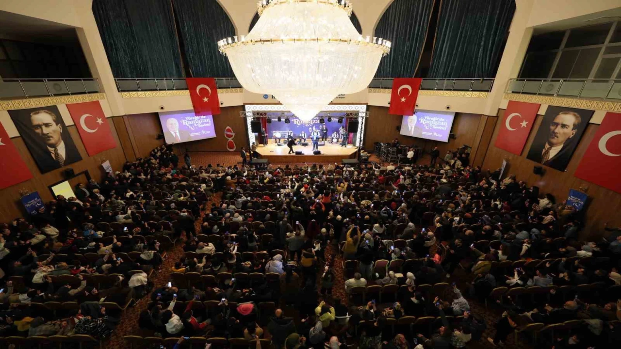 Yüreğirde gönüllere dokunan konser