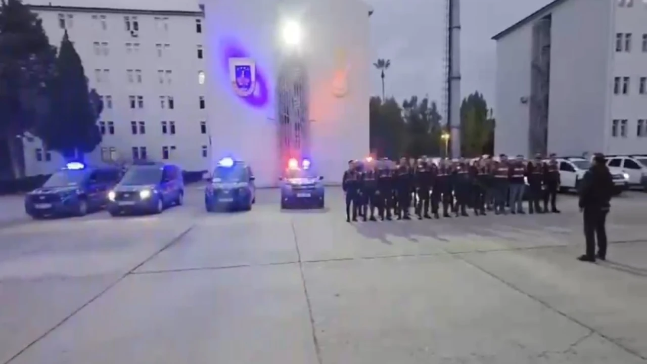 Adana merkezli 24 ilde uyuşturucuya özendirme operasyonu: 16 tutuklama