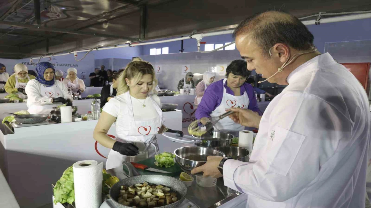 Adanada kadınlar aşçılık atölyesinde eğitim aldı