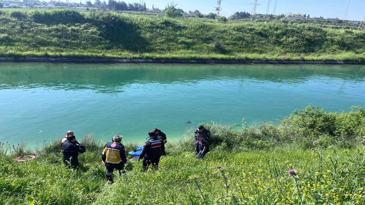 Adanada sulama kanalında kadın cesedi bulundu