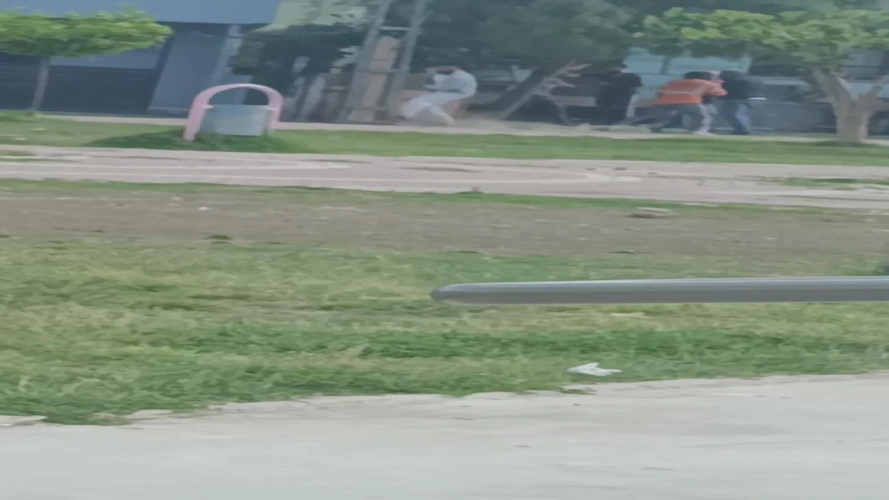 Adanada tüfekli sopalı kavga kamerada