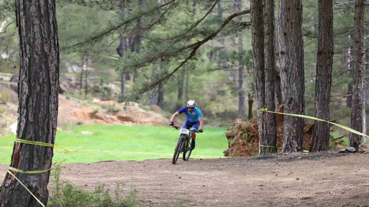 Alanyada ÜNİLİG bisiklet şampiyonası sona erdi