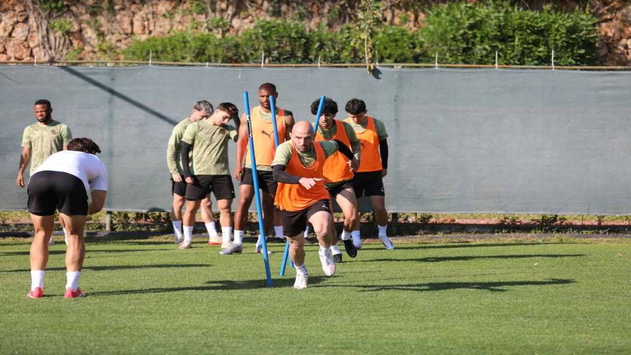 Alanyaspor, Beşiktaş maçı hazırlıklarına başladı