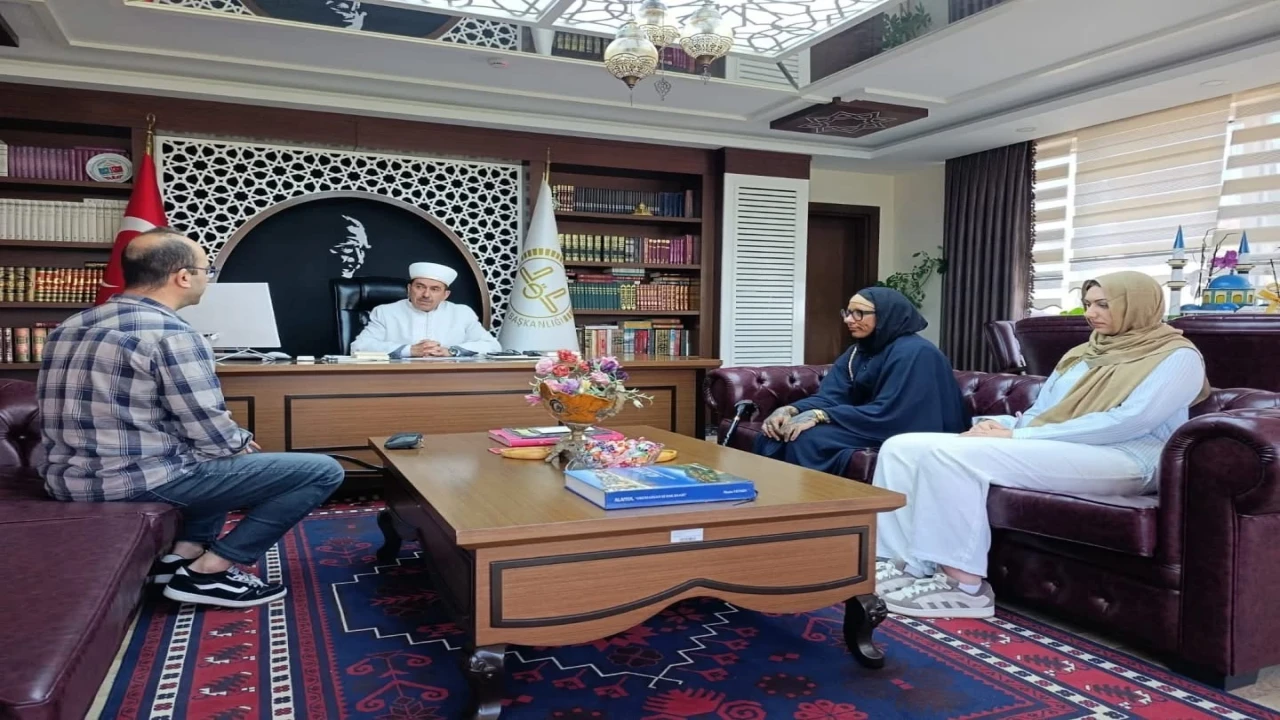 Alman vatandaşı Alanyada müslüman oldu