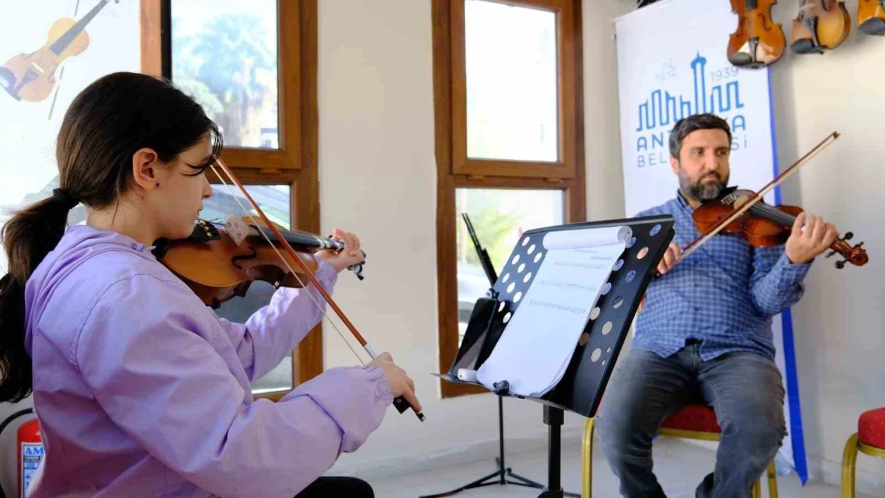 Antakya Belediyesinden ücretsiz keman kursu