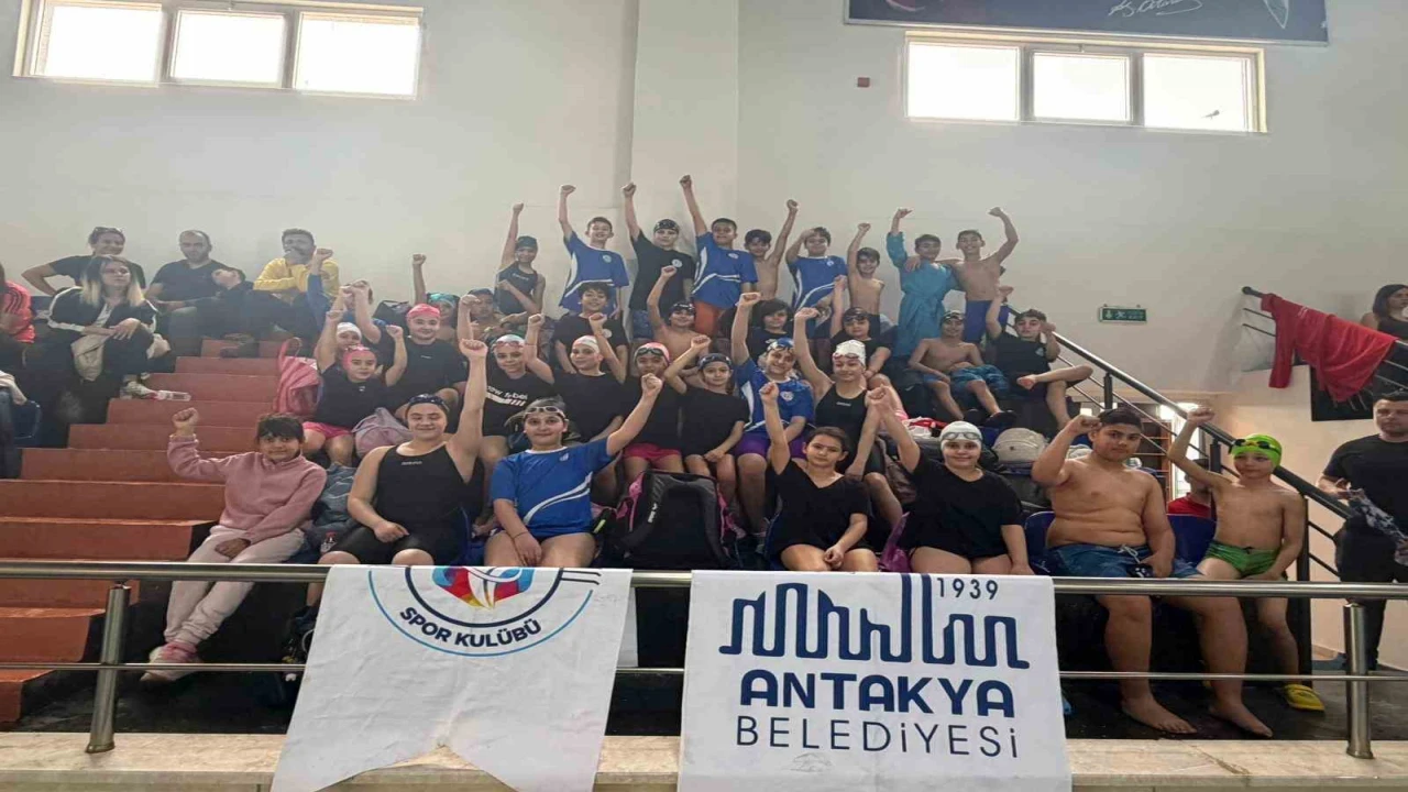Antakya Belediyesinin sporcuları madalyaları topladılar