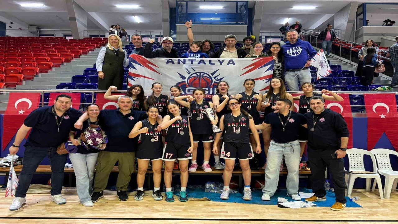 Antalya Gelişim Spor Kulübü, U14 Kızlar Türkiye Şampiyonasında ikinci oldu