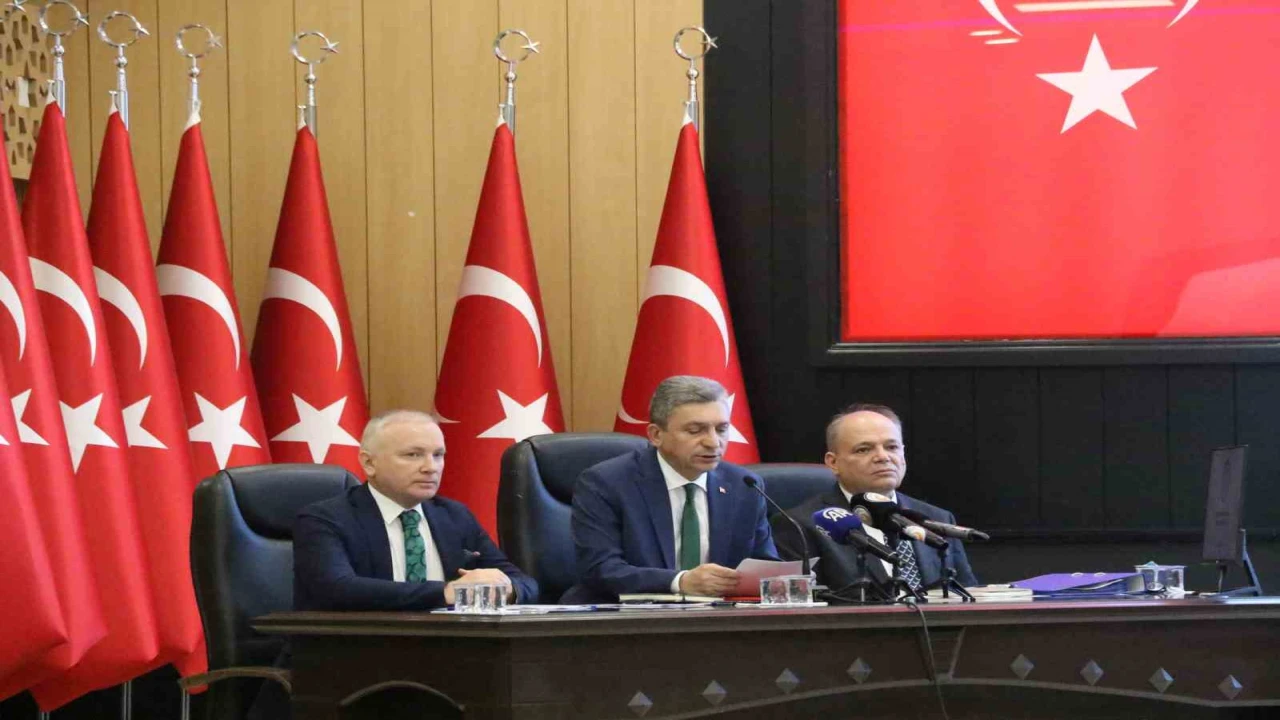 Antalyada 192 milyar TLlik 458 proje yürütülüyor