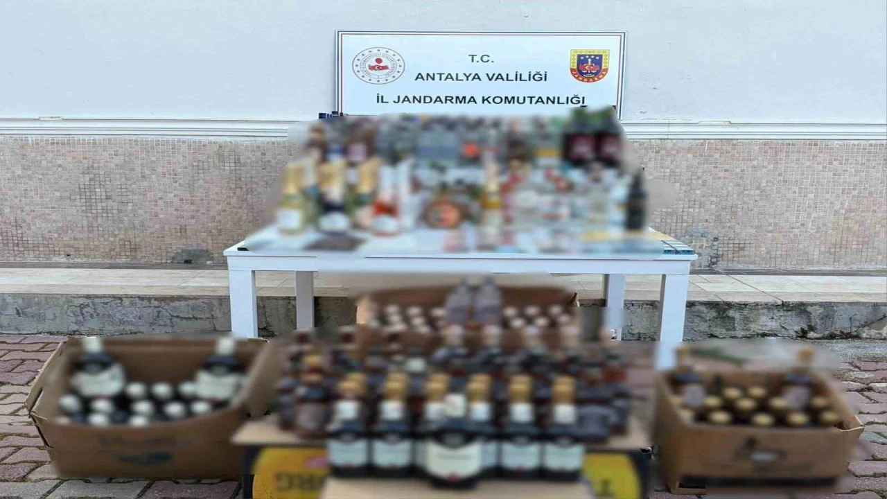Antalyada bin 150 litre kaçak alkol ele geçirildi