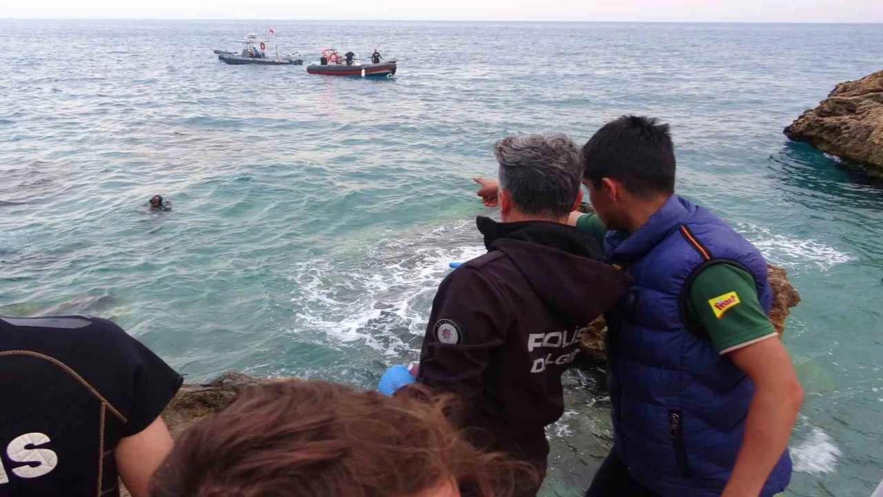 Antalyada boğularak hayatını kaybeden gencin kimliği parmak izinden belirlendi