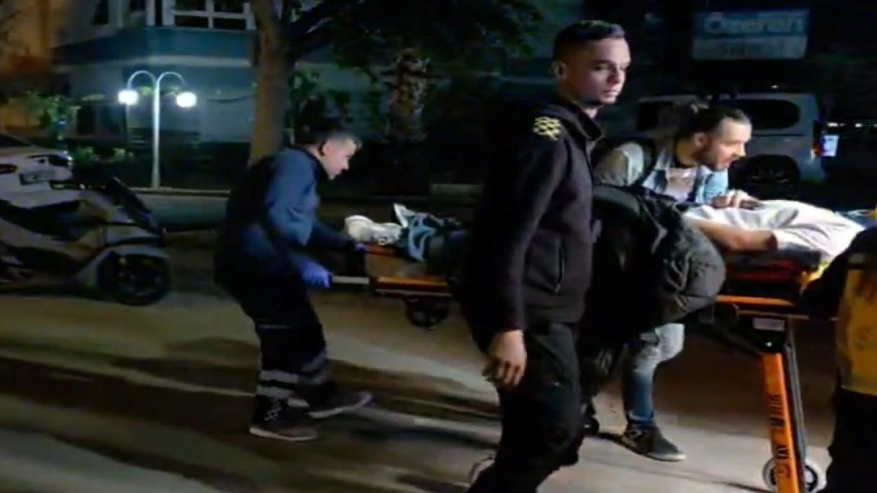 Antalyada iki motosiklet çarpıştı: 3 yaralı