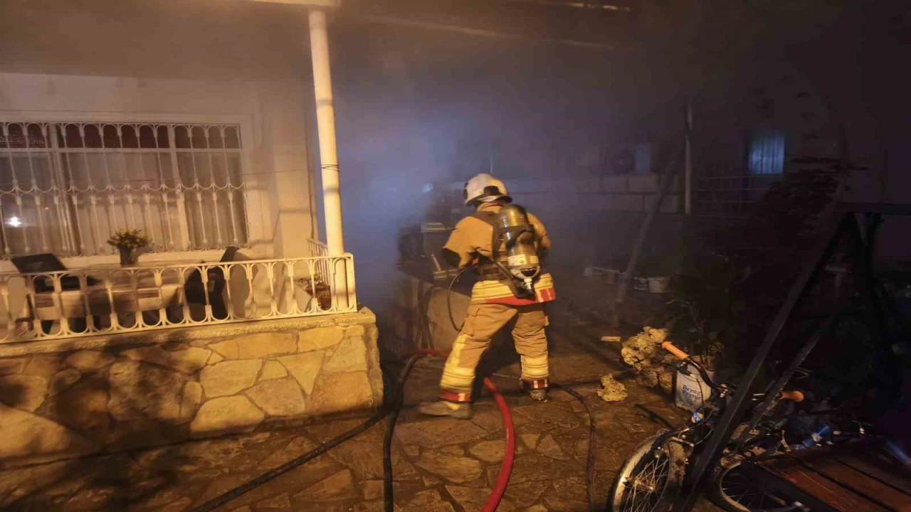 Arsuzda evin bodrumunda yangın çıktı
